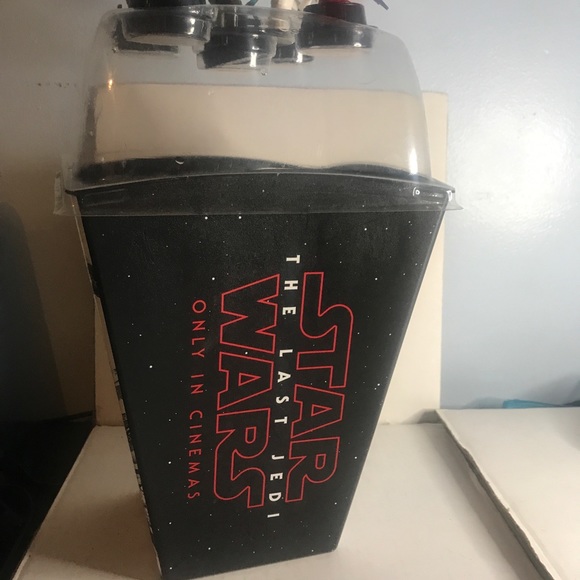 STAR WARS The Last Jedi Popcorn Bucket - Picture 8 of 9